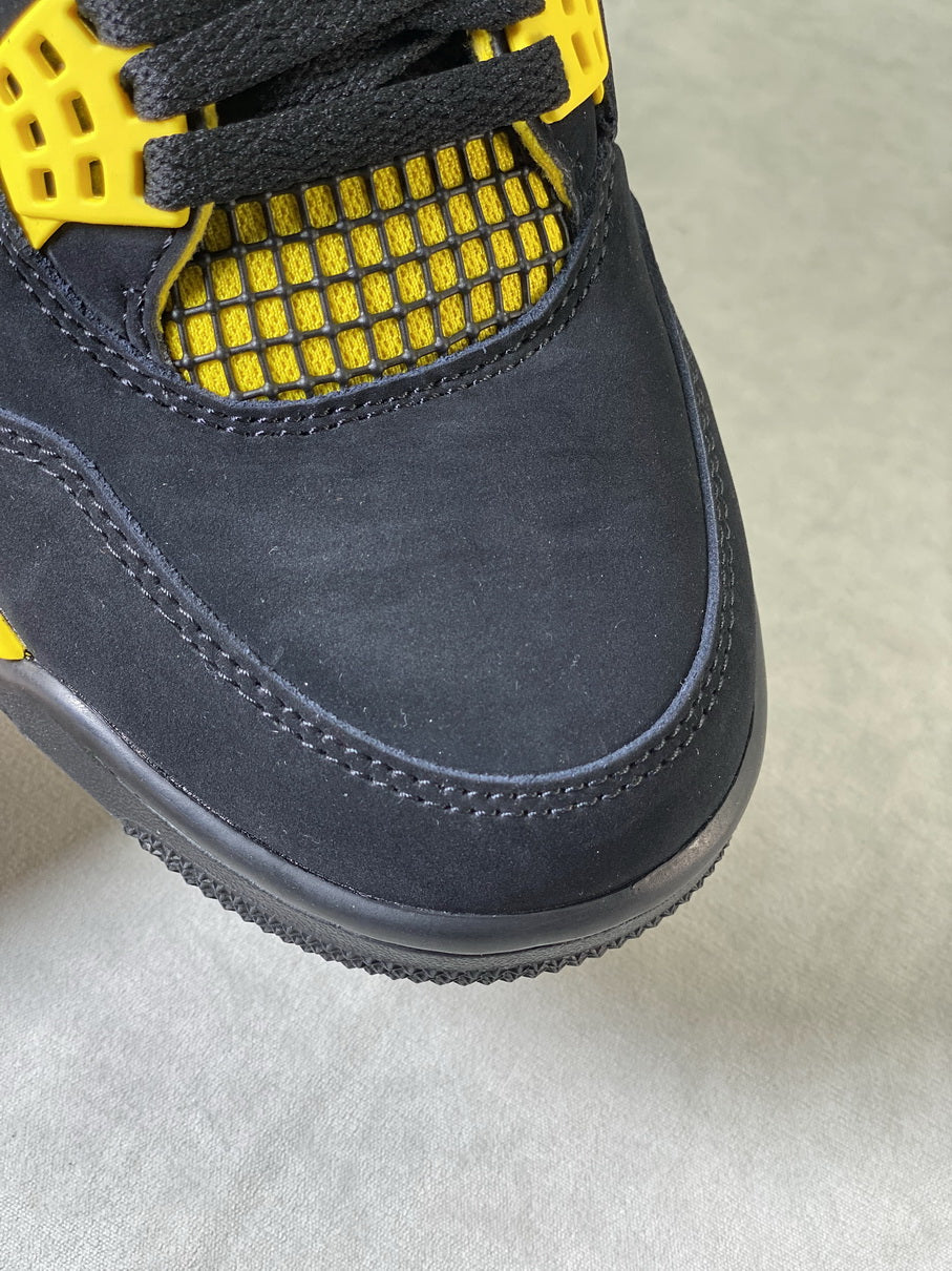 Air Jordan 4 “THUNDER”