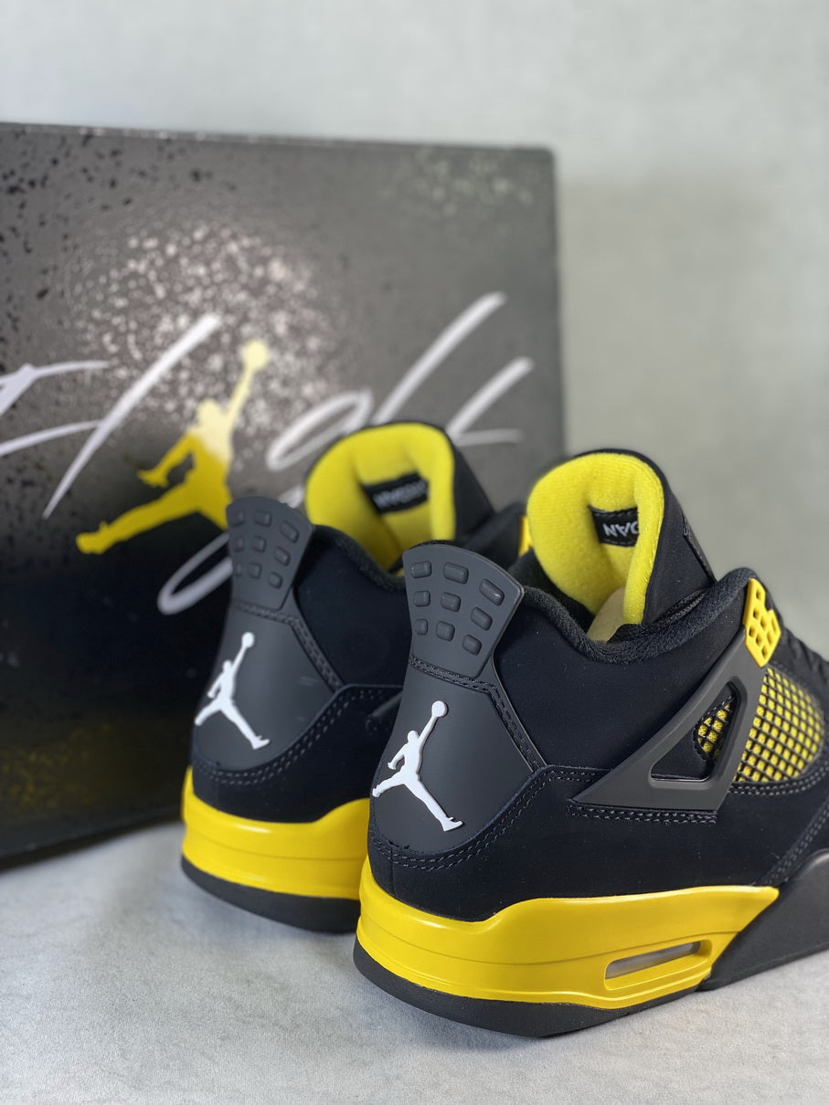 Air Jordan 4 “THUNDER”