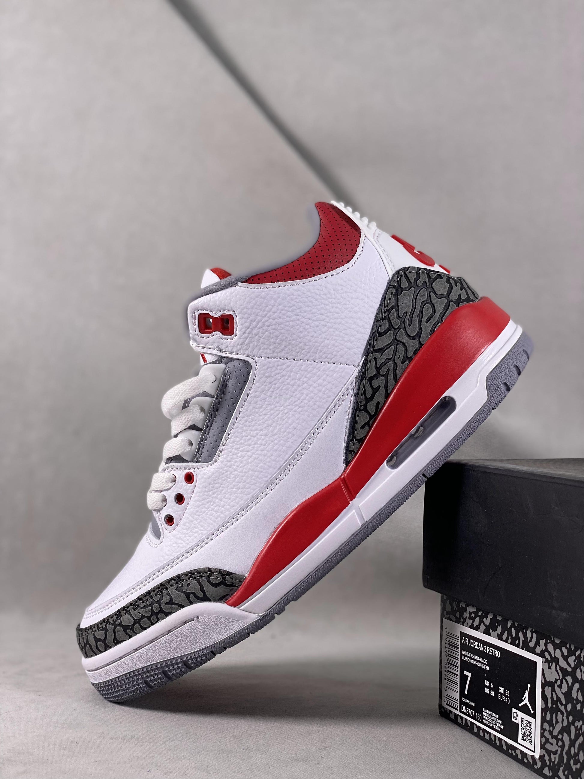 Air Jordan 3 “Fire Red”