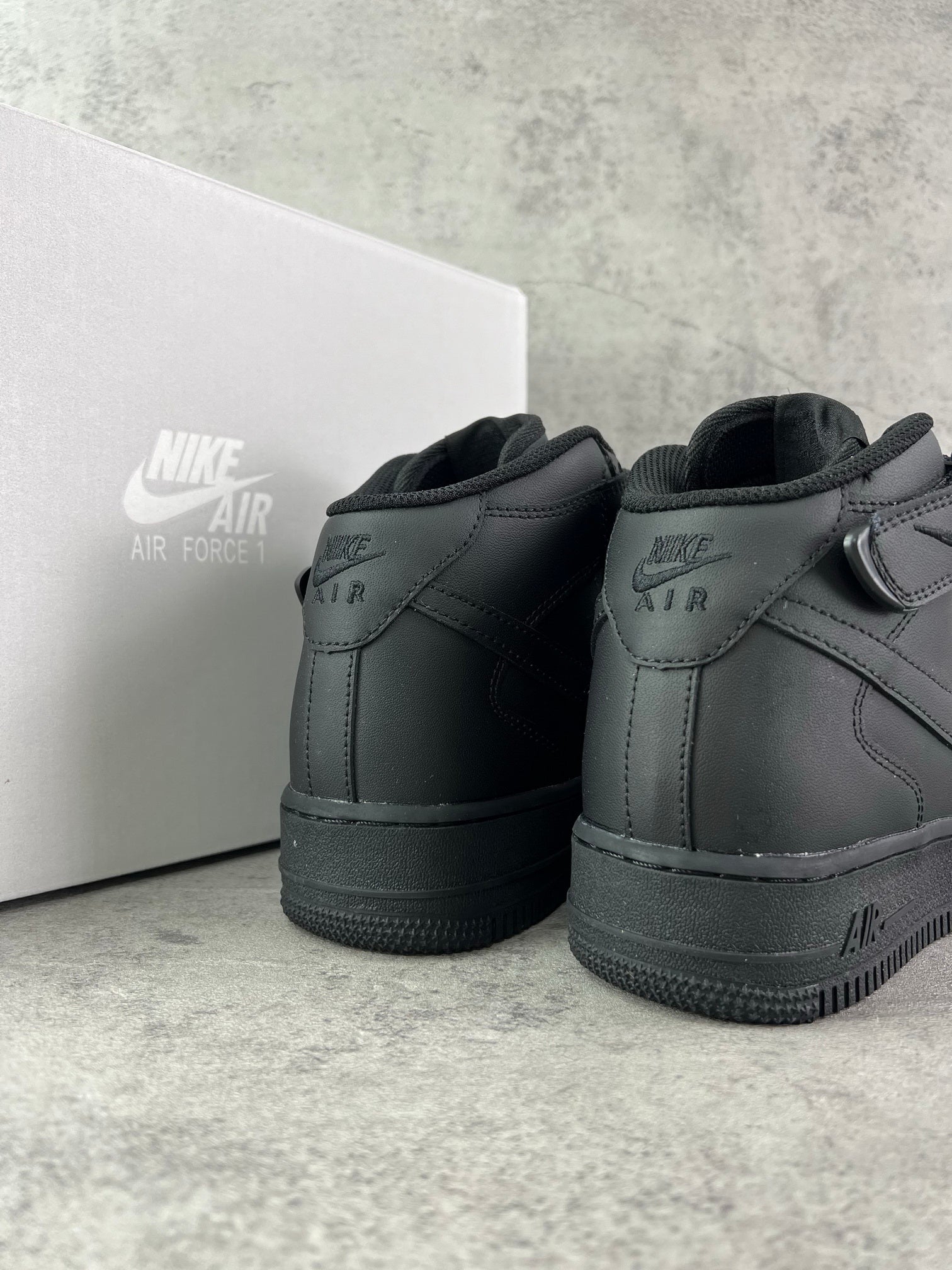 AF1 HIGH WHITE/BLACK