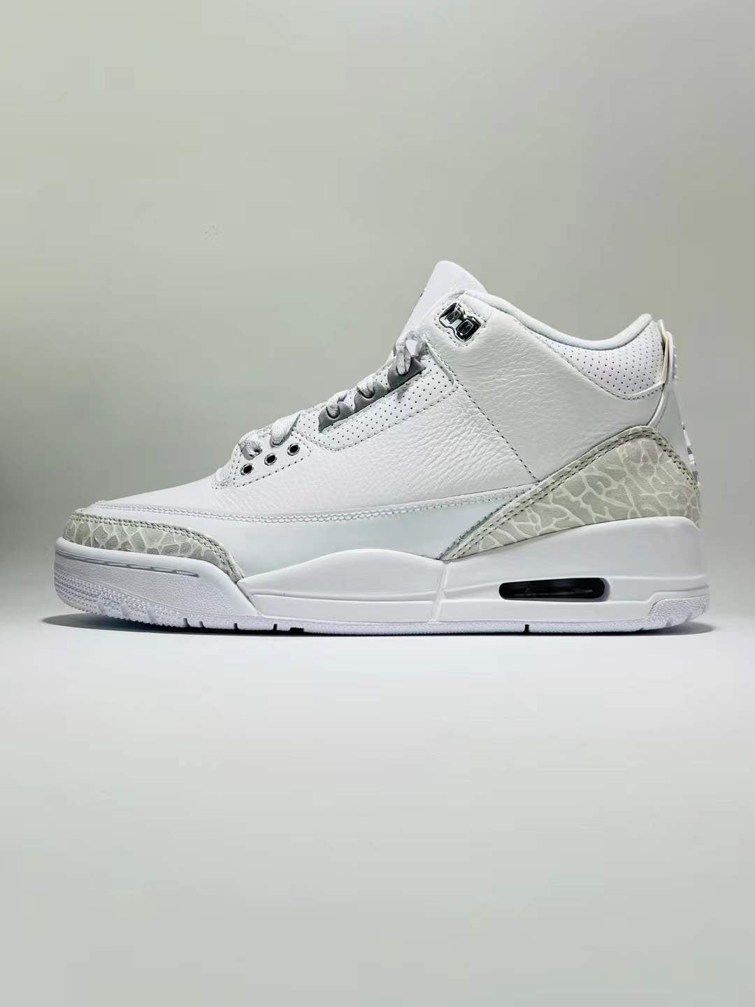 Air Jordan 3 “blanco puro”