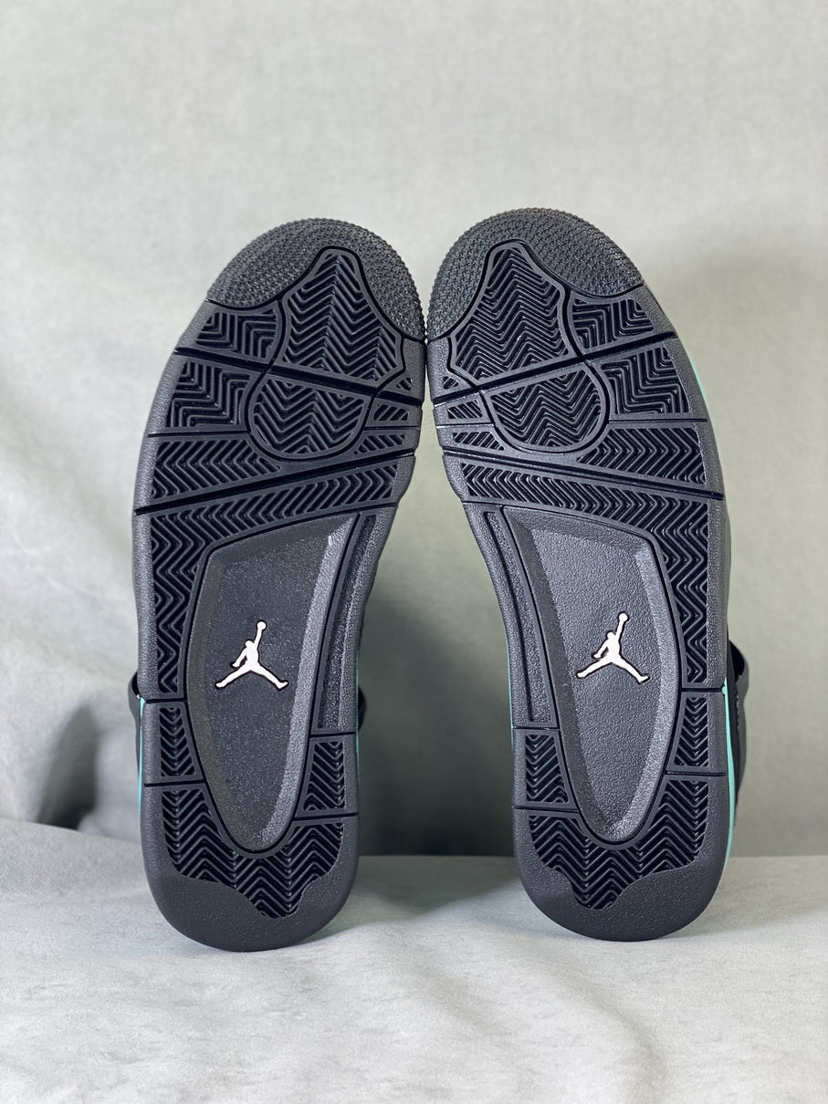 Air Jordan 4 “TIFFANY”