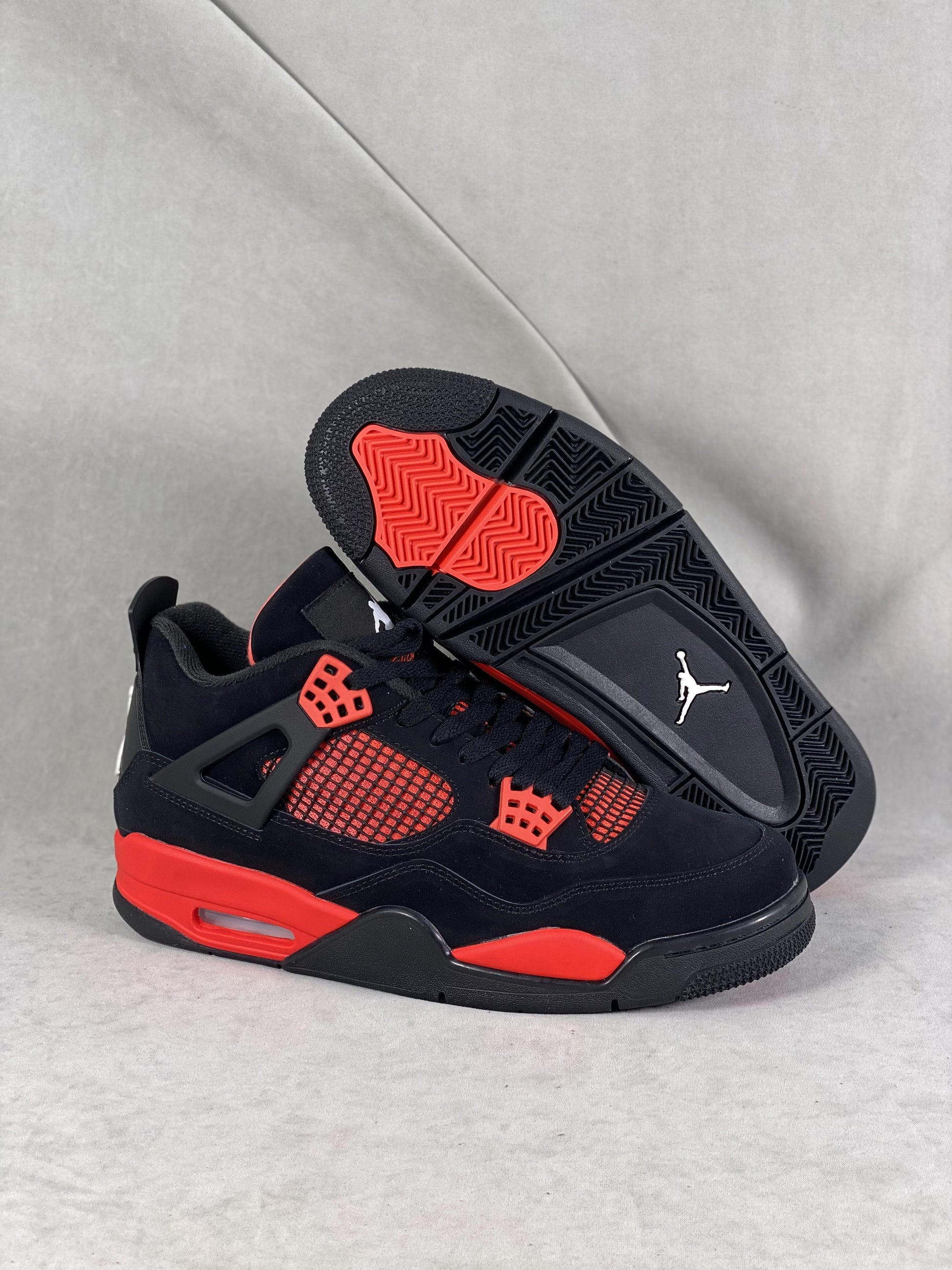 Air Jordan 4 "Red Thunder"