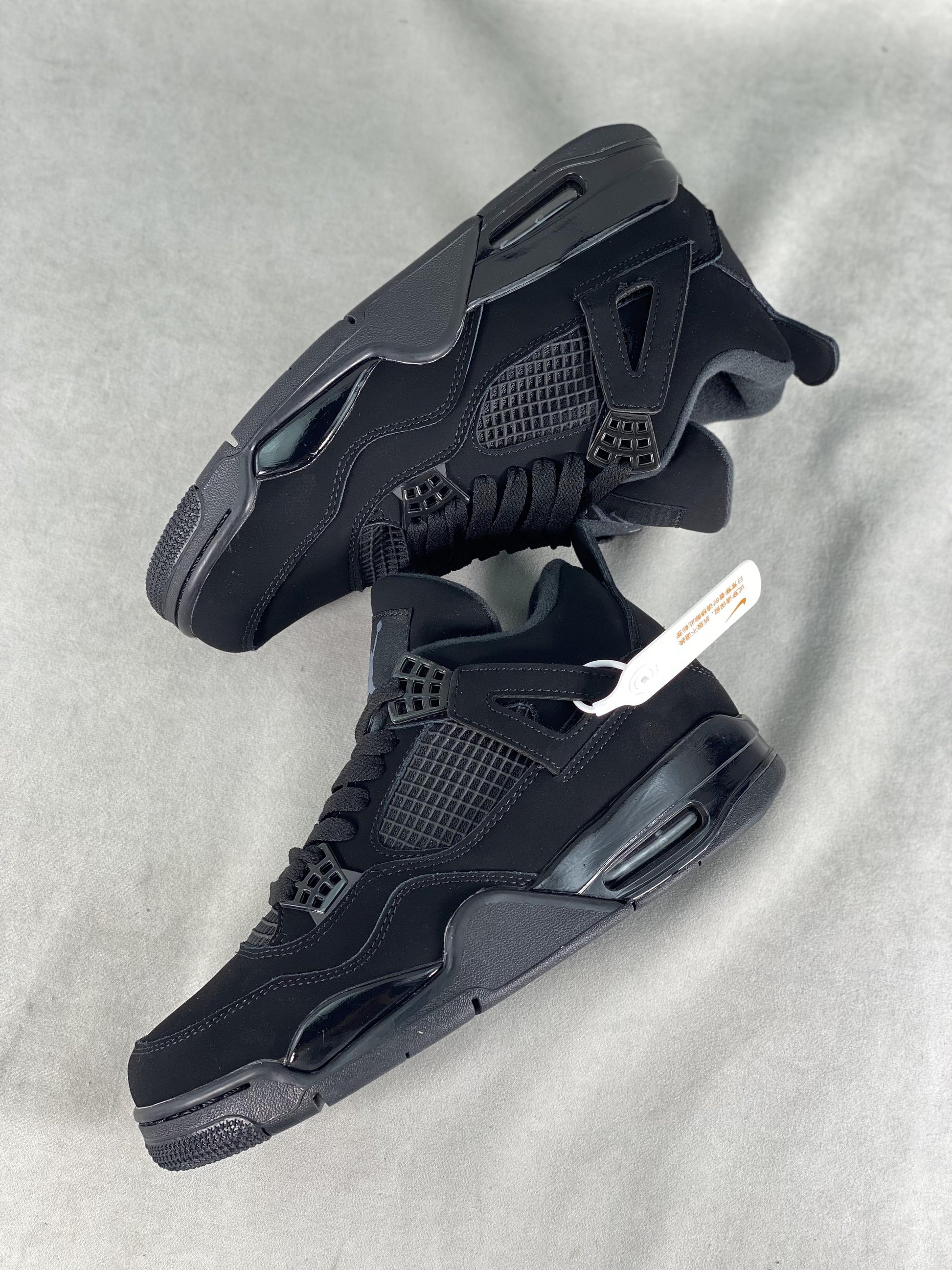 Air Jordan 4 "Balck Cat"